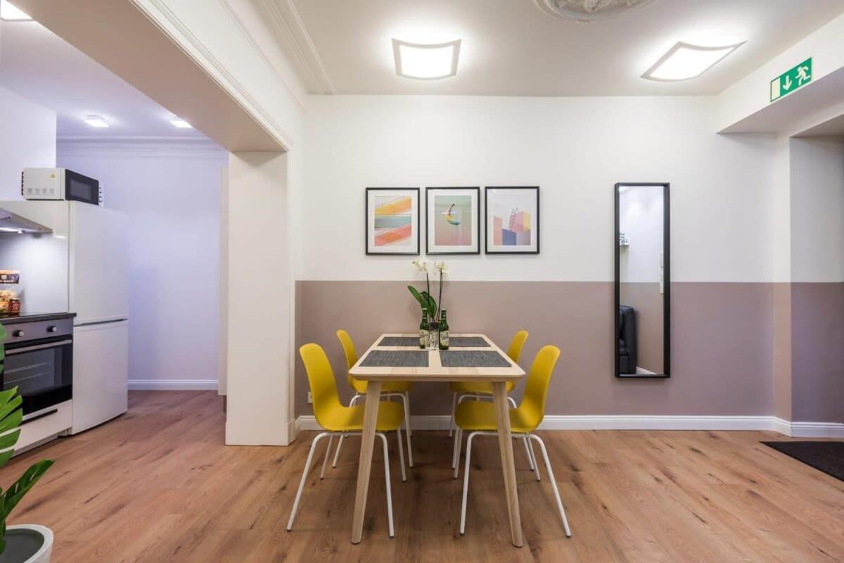 Charming Apartment In Prime Location Hamburg Exterior foto