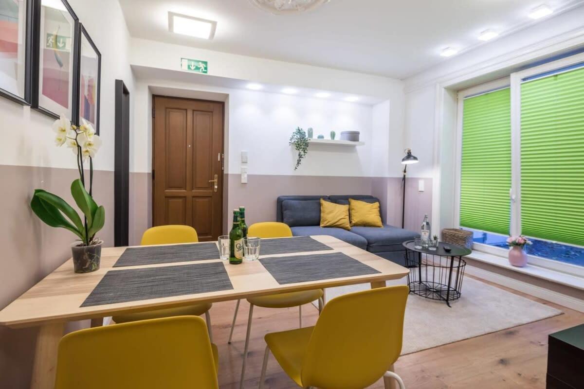 Charming Apartment In Prime Location Hamburg Exterior foto
