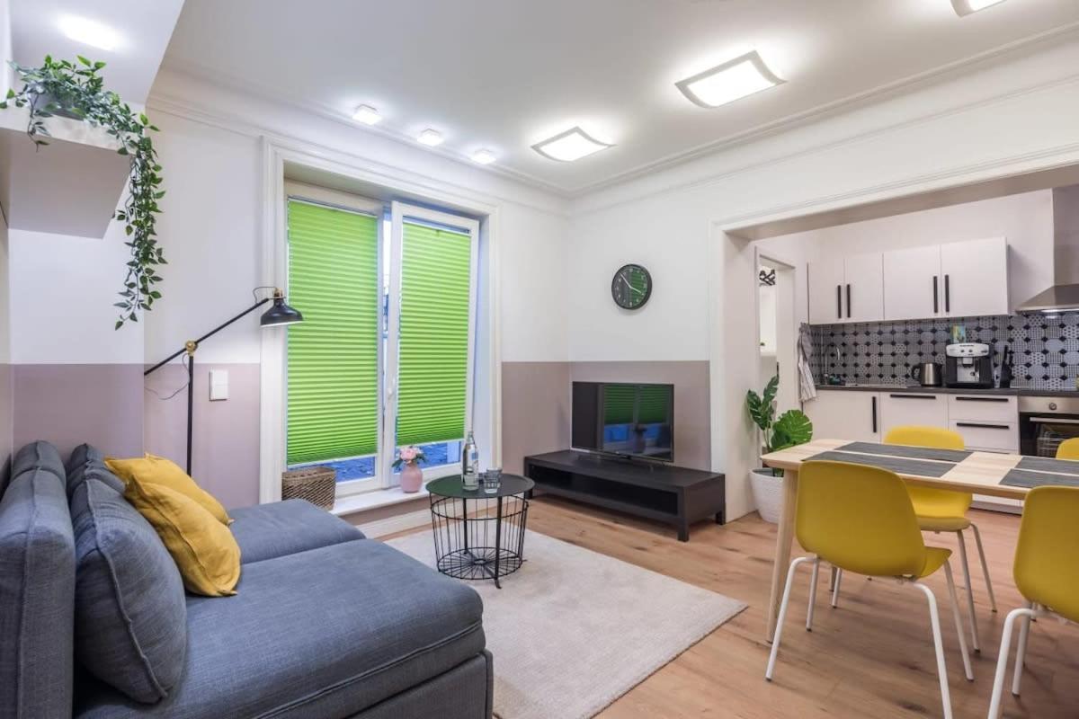 Charming Apartment In Prime Location Hamburg Exterior foto